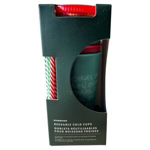 🆕 Starbucks Holiday Reusable Cold Cups with Straws